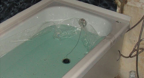 Установкой акрилового вкладыша | Суджа